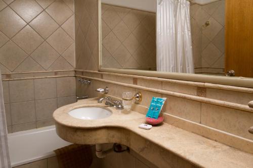 Classic Triple Room room in Hotel Cordon Del Plata