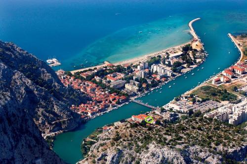  Spacious and cozy House Bakula, Pension in Omiš bei Srijane