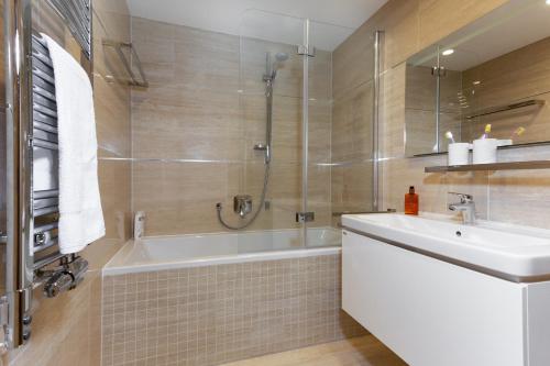 Luxurious Apartments at Žižkov - image 3