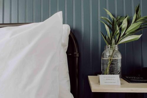 The Bayview Motel - Fort Frances, ON - Lakeside Motel