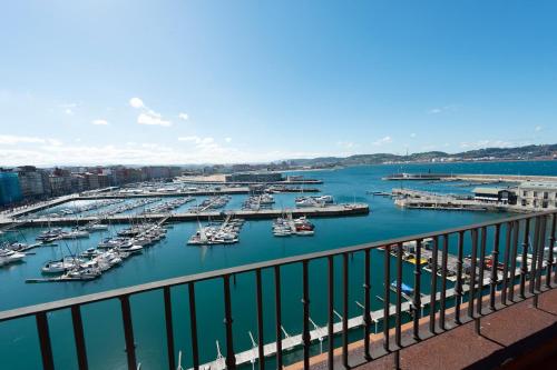  Atico Duplex Puerto Deportivo, Unterkunft in Gijón