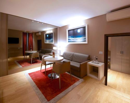 Harry's Bar Trevi Hotel & Restaurant - image 10