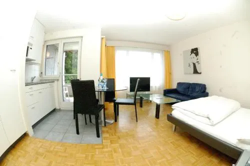 Nice studio with view over the city - Vineyard 52 in Zürich, Schweiz