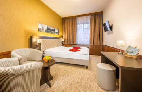 1 queen bed