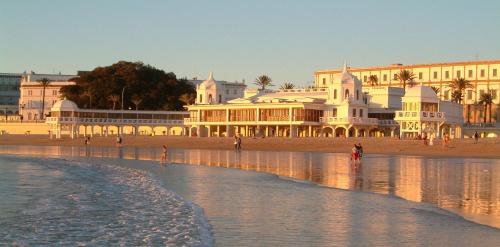ชายหาด, Summer Cadiz in กาดิซ