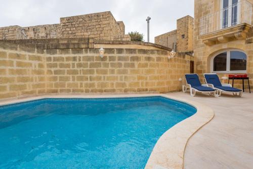 B&B Nadur - Entire Villa - Gemini Farmhouse, Nadur Gozo - Bed and Breakfast Nadur