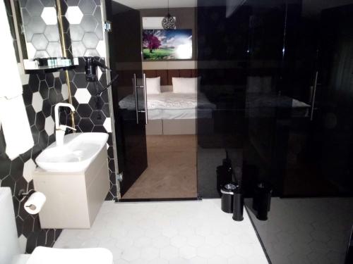 Respiro Boutique Hotel - image 4