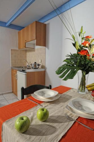 Hotel Filia Hotel Filia is conveniently located in the popular Malia area. The property has everything you need for a comfortable stay. Service-minded staff will welcome and guide you at Hotel Filia. All rooms ar