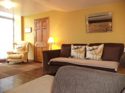 B&B Stoke-on-Trent - Moorhen Cottage - Bed and Breakfast Stoke-on-Trent