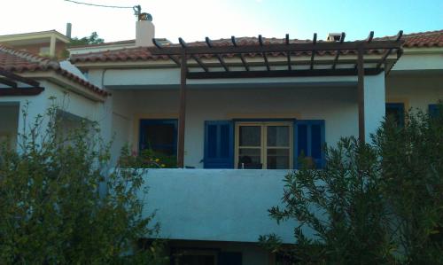 Sea Front two bedroom House in Lesvos