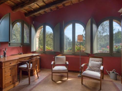  Masia mont ras in Montrás