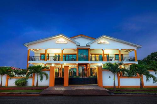 Okumah Hotel Located in Atonsu, Okumah Hotel is a perfect starting point from which to explore Kumasi. Featuring a satisfying list of amenities, guests will find their stay at the property a comfortable one. Servi
