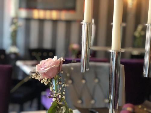 餐廳, Hotel Maison LeMi in 阿爾滕堡