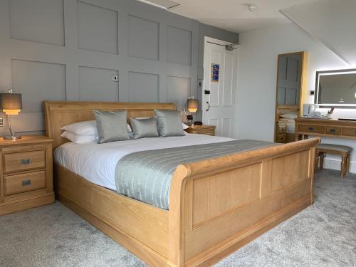 Luccombe Hall Hotel - image 13
