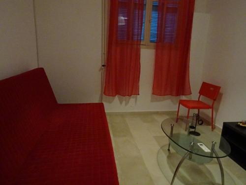  Hip retro modern apartment in Vironas in Athen