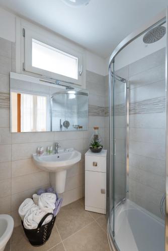 AD プレイス ベニス