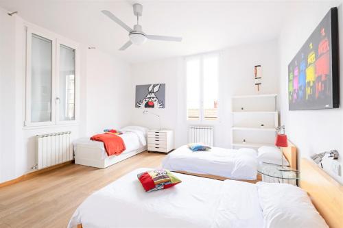 Skyline Central Apartment - image 4