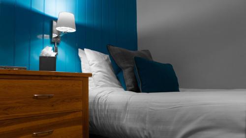 Tweedies Bar and Lodge - image 3