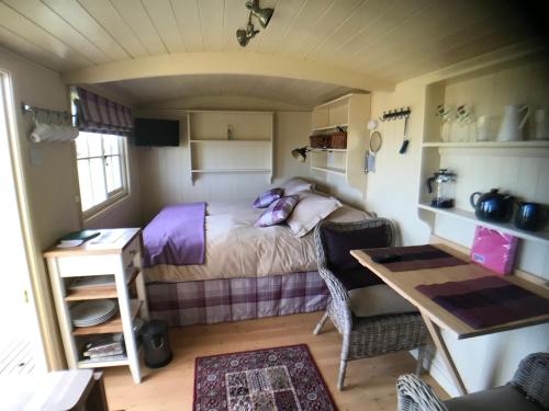 The Hawthorn Shepherds Hut