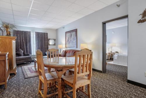 Elevation Inn & Suites, Trademark Collection by Wyndham in แรพิด ซิตี้ (SD)