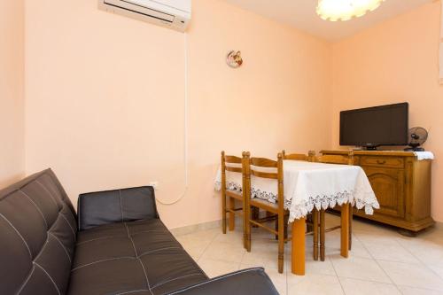  Apartment in Krk/Insel Krk 14475 in Krk