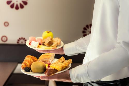 ibis Massy - image 11