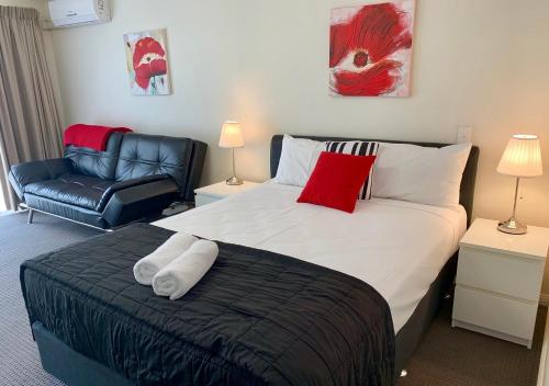 Superior Suite room in Outrigger Burleigh