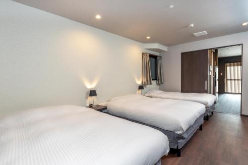 Kyoto Takatsuji Rose Heights