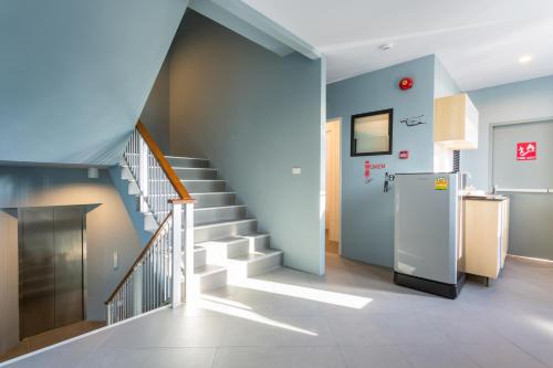 Konyha, iNest Poshtel near Kata Strand