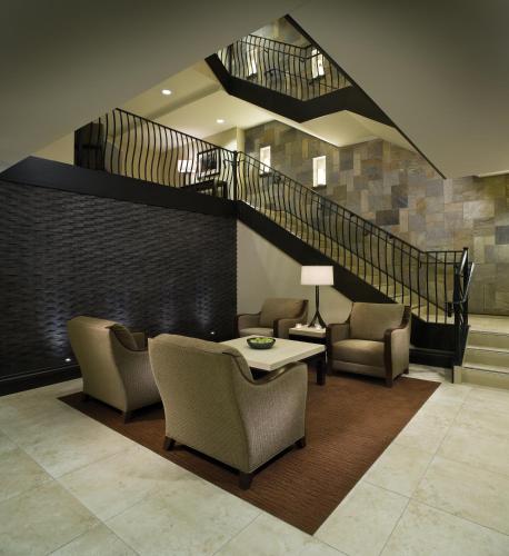 大堂, 核桃海灘度假酒店 (Walnut Beach Resort) in 歐莎約 (BC)