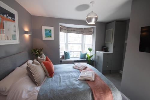 St Elmo Cottage - image 4