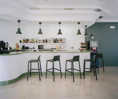 Hotel Cristina - main image