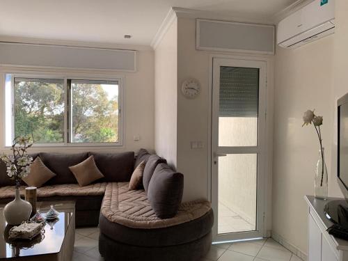 One-Bedroom Apartment image 6