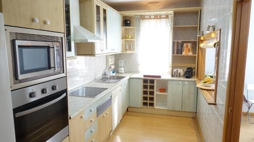 ห้องครัว, Villa Flores in เลกาเนส