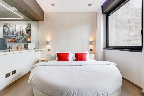 EMERALD Luxury Suite Apartment, Рим (фото 3)