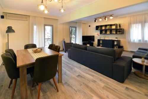  Papafeio Luxury Living Apartment 100M2 in Thessaloniki