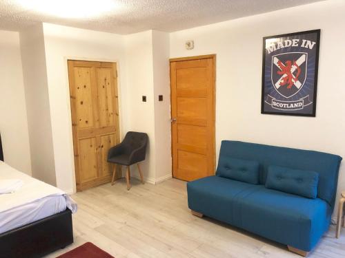 Castle view&Grassmarket studio flat with Luxury bathroom, Edinburgh (photo 10)