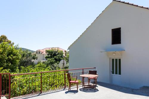  Apartment Orange, Pension in Slano