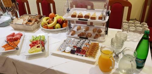 Hotel Monika - image 5