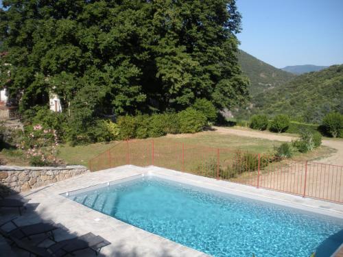 Swimming pool, Gite Mas Des Combes in Mandagout