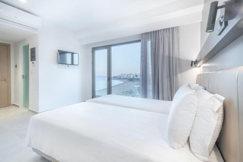 Superior Triple Room with Side Sea View (3 Adults)