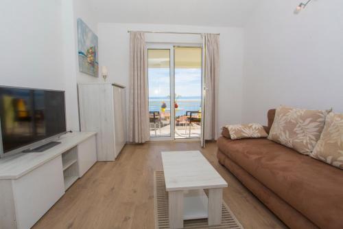 Apartments Dundić - image 5