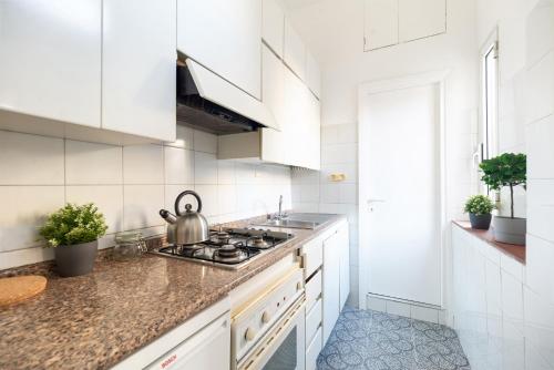 Cozy studio Campo de Fiori, Rome (photo 8)