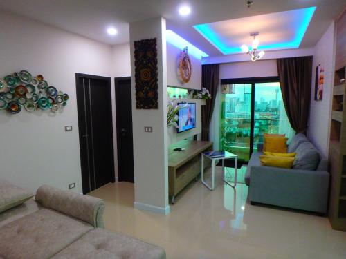 Luxury class VIP, 5 minutes walk to the sea, Jomtien, up to 6 people