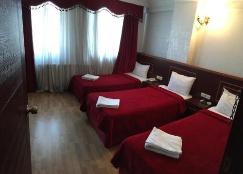 Triple Room image 7