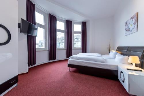 room detail thumbnail 0