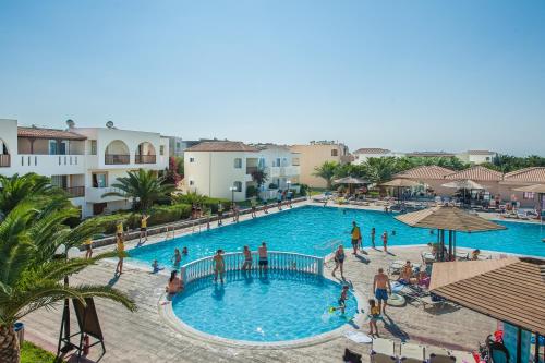 Akti Beach Club - image 2