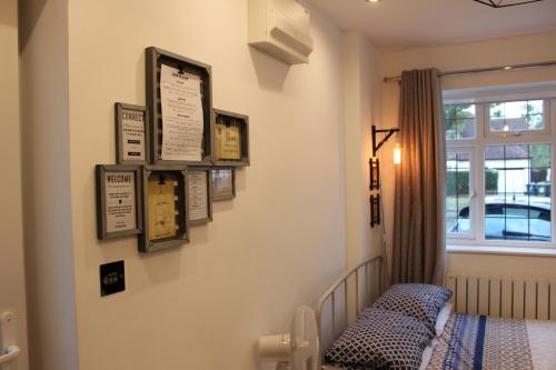 Smart Self-contained Cosy Studio With Own Entrance, Pinner, London