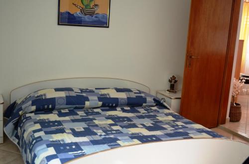  Apartment Miljana in Supetar