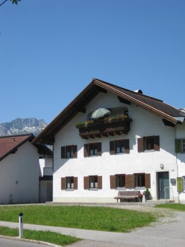 Ferienwohnung Kathrein, Pension in Reutte